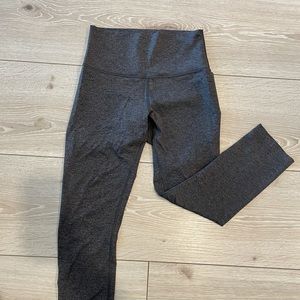 Lululemon Grey Cropped Leggings